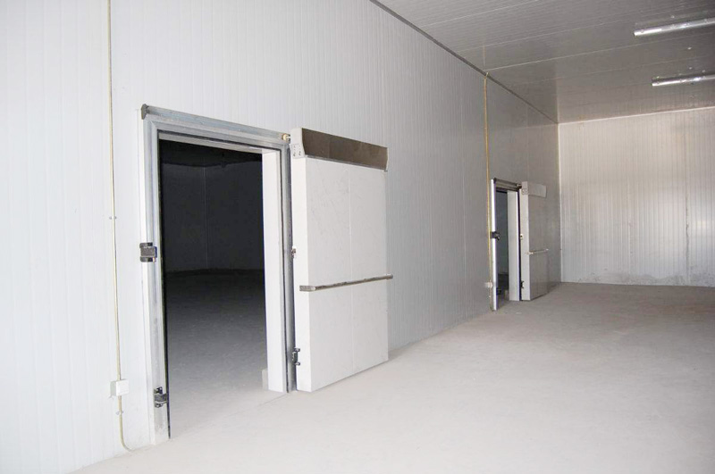 Commercial cold room