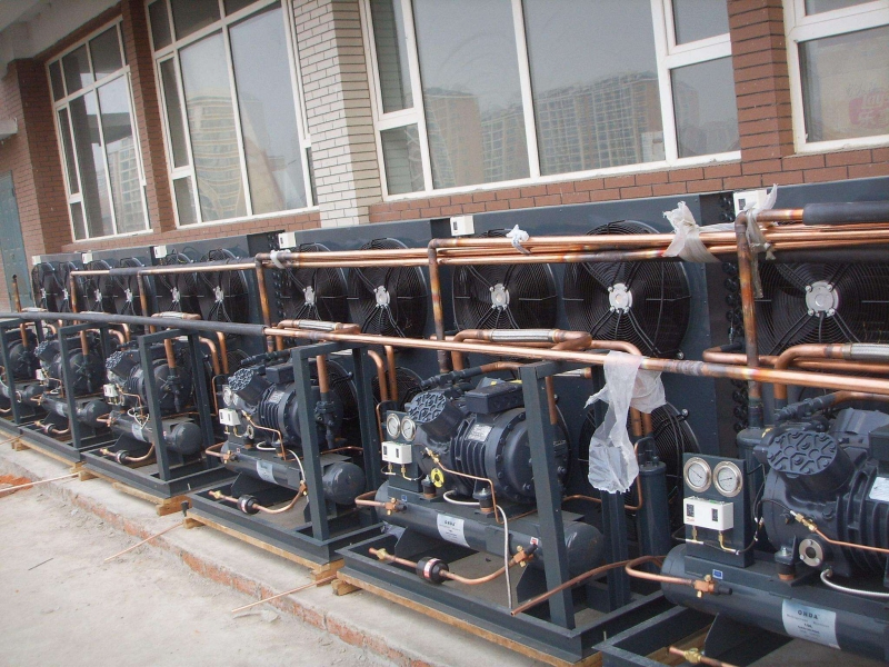 Water-cooled condensing unit